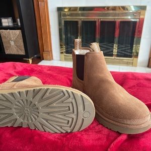 UGG NEUMEL CHELSEA CHESTNUT BOOTS